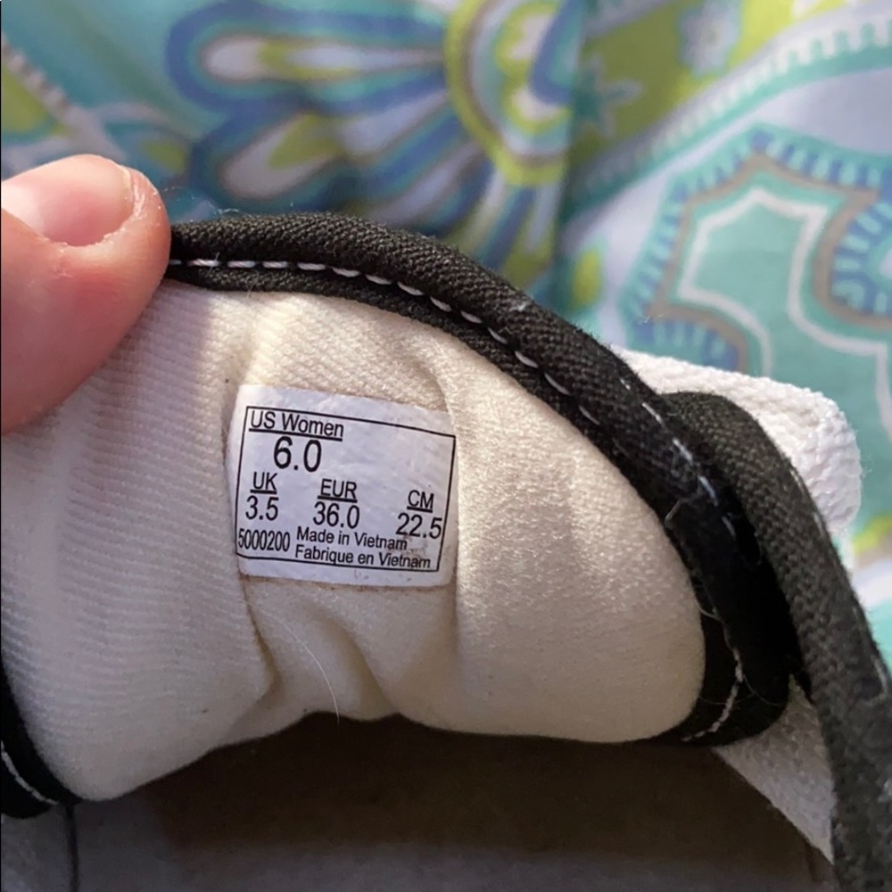 Vans! - Picture 8 of 9